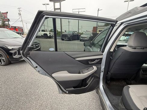 Used 2021 Subaru Outback Premium AWD/4WD image 10