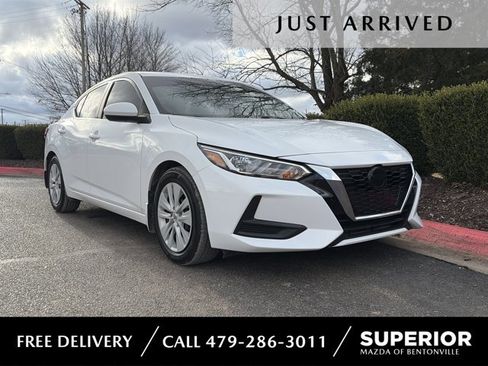 Used 2022 Nissan Sentra S image 1