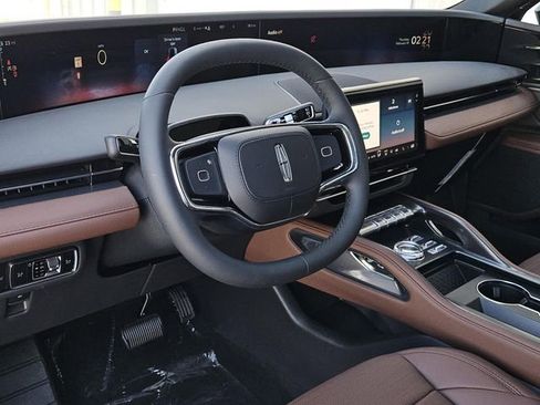 New 2026 Lincoln Nautilus Reserve image 16