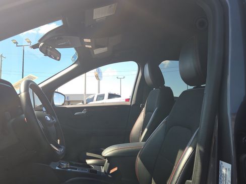 Used 2023 Ford Escape ST-Line w/ Tech Pack #1 AWD/4WD image 15
