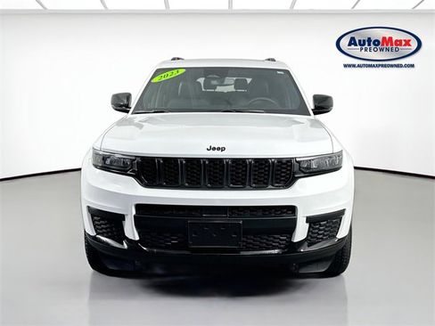 Used 2023 Jeep Grand Cherokee L Laredo image 5