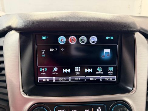 Used 2017 GMC Yukon XL SLT AWD/4WD image 25