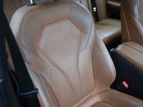 Used 2019 BMW 530i xDrive w/ Convenience Package image 23