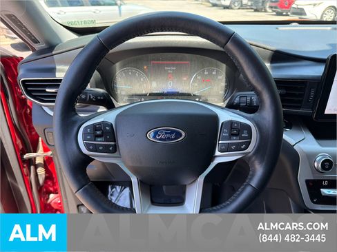 Used 2021 Ford Explorer XLT RWD image 30