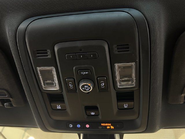 Used 2021 Chevrolet Tahoe Premier w/ Premium Package AWD/4WD image 44