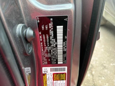 Used 2021 Toyota Sienna XLE FWD image 30