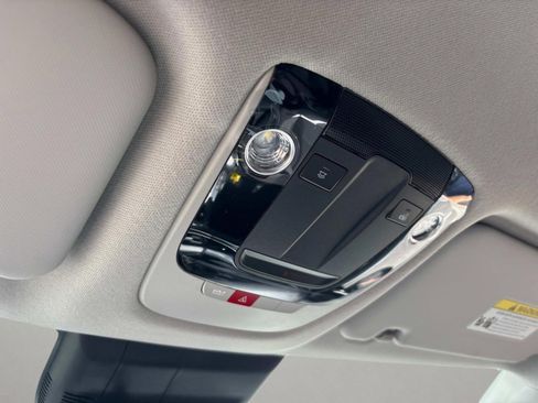Used 2025 Kia Seltos S FWD image 31