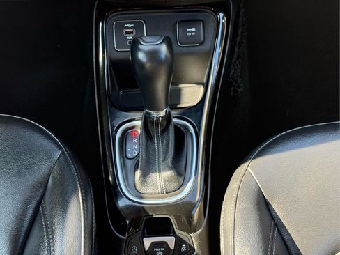 Used 2021 Jeep Compass Latitude FWD image 21