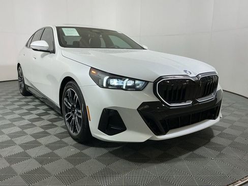 Certified 2025 BMW 530i w/ M Sport Package RWD image 4