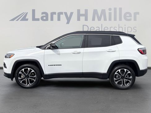 Used 2024 Jeep Compass Limited AWD/4WD image 2