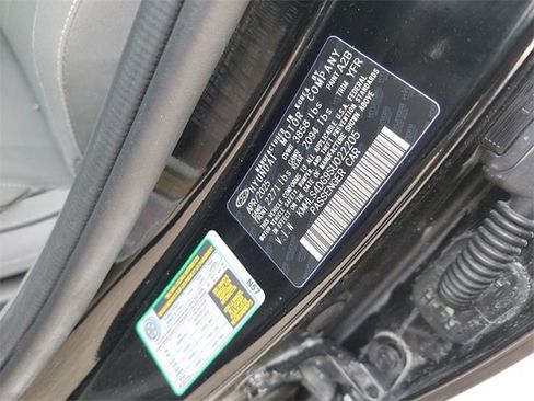 Used 2025 Hyundai Elantra SEL image 10