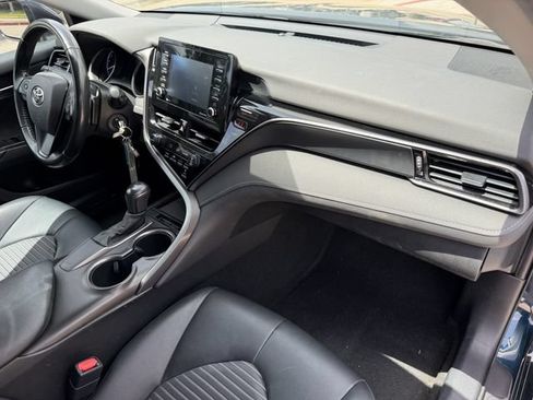 Used 2021 Toyota Camry SE FWD image 20