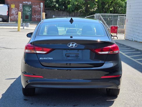 Used 2018 Hyundai Elantra SEL FWD image 5
