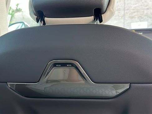 New 2026 Lincoln Nautilus Black Label w/ Jet Appearance Package image 9