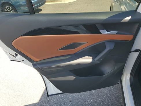 New 2026 Volkswagen Tiguan SEL R-Line image 10