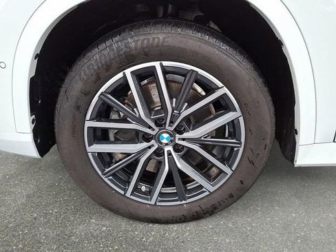 Certified 2025 BMW X1 xDrive28i image 8