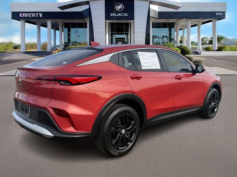 Used 2024 Buick Envista Preferred w/ Convenience I Package image 3