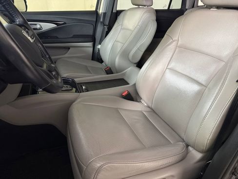 Used 2019 Honda Pilot Elite image 10