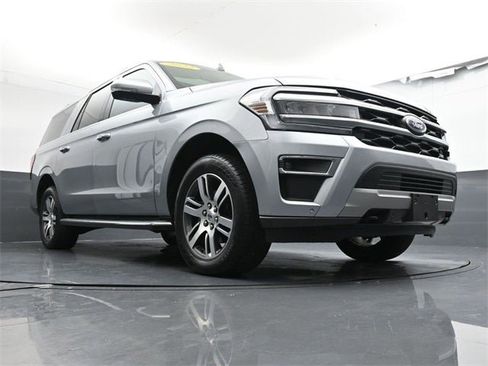 Used 2022 Ford Expedition Max Limited image 30