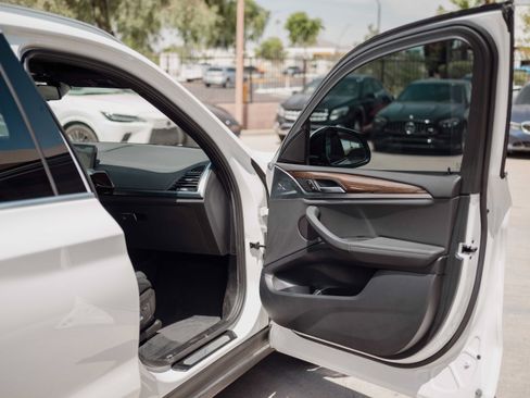 Used 2019 BMW X3 sDrive30i w/ Driving Assistance Package RWD image 16