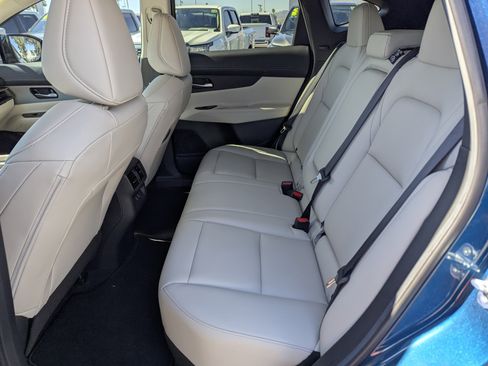 Used 2025 Nissan Murano SL w/ Cargo Package image 8