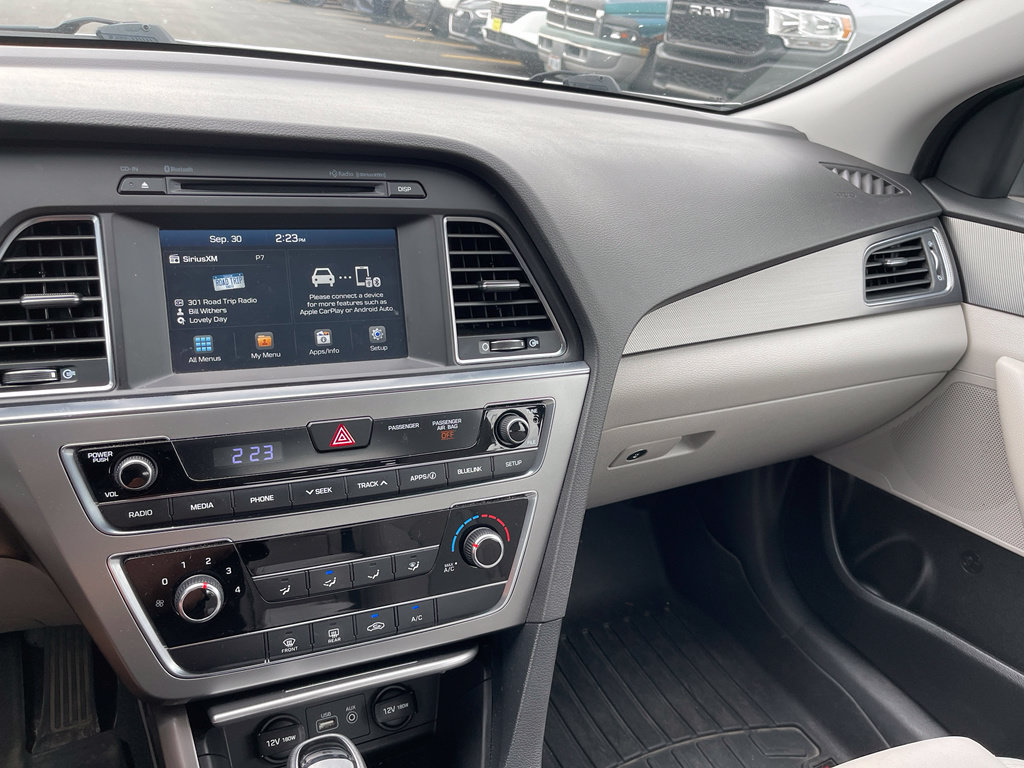 Used 2017 Hyundai Sonata Sport FWD image 18