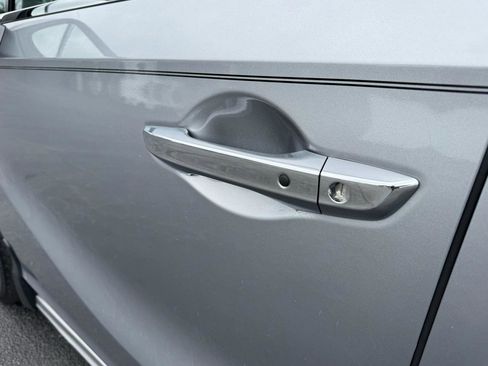 Used 2022 Honda Odyssey Touring image 9