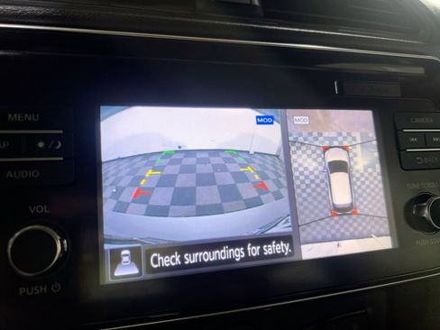 Used 2019 Nissan Leaf SL image 27