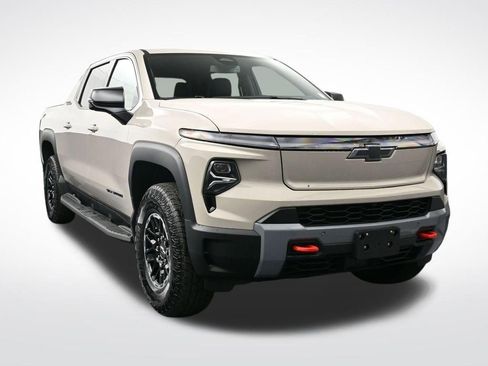 Used 2026 Chevrolet Silverado EV Trail Boss w/ Plus Package AWD/4WD image 7