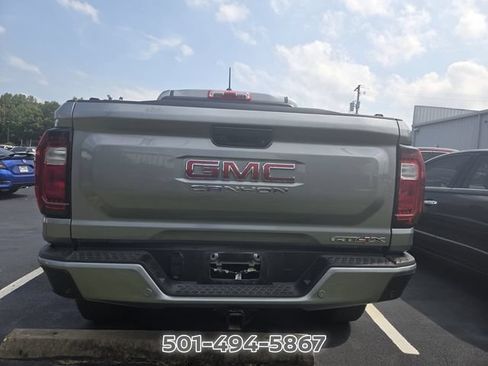 Used 2025 GMC Canyon AT4 w/ AT4X Package AWD/4WD image 3