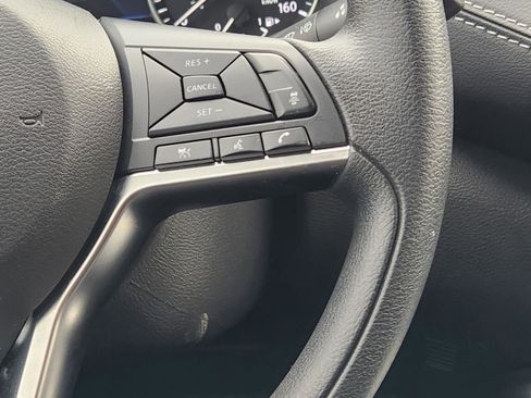 Used 2024 Nissan Sentra SV image 29