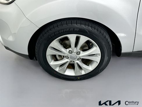 Used 2016 Kia Soul ! w/ Premium Package FWD image 30
