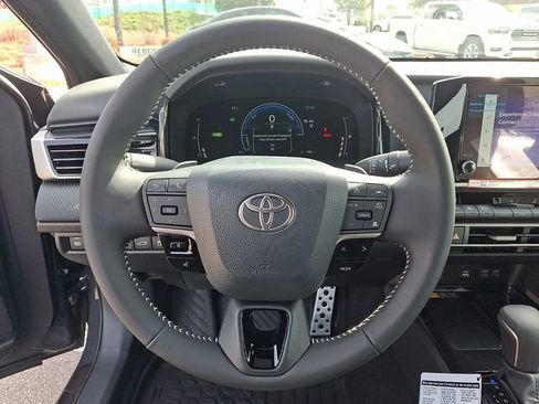 New 2026 Toyota Camry SE image 19