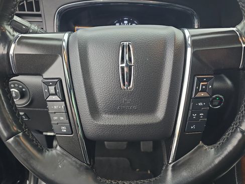 Used 2016 Lincoln Navigator L Select image 30