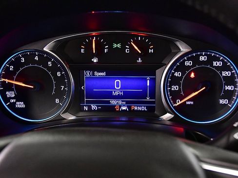 Used 2020 Chevrolet Equinox LT image 16