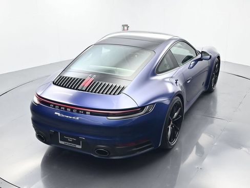 Certified 2022 Porsche 911 Carrera 4S AWD/4WD image 40