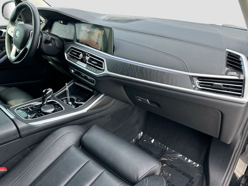Used 2022 BMW X7 xDrive40i w/ Premium Package AWD/4WD image 30