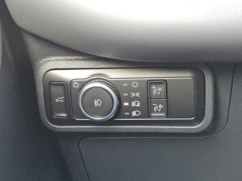 New 2026 Ford Explorer Active w/ Active Comfort Package image 18