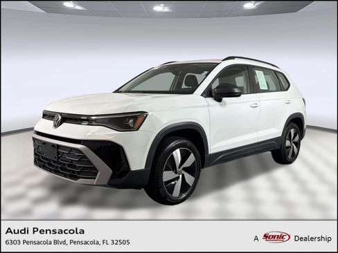 Used 2025 Volkswagen Taos S AWD/4WD image 1