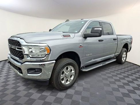 Used 2024 RAM 2500 Big Horn AWD/4WD image 3