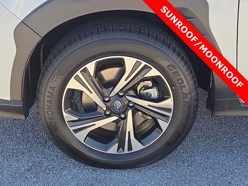 Used 2024 Subaru Crosstrek 2.0i Premium image 7