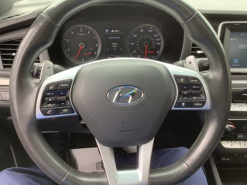 Used 2019 Hyundai Sonata Sport w/ Tech Package 03 FWD image 16