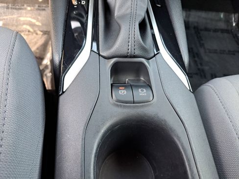 Used 2023 Toyota Corolla Cross SE image 18