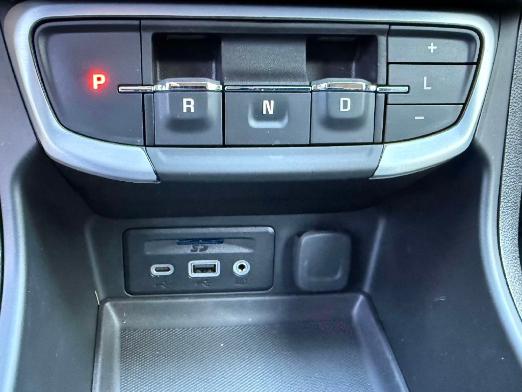 Used 2024 GMC Terrain SLT w/ LPO, Floor Liner Package AWD/4WD image 25