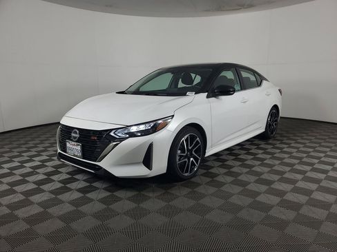 Used 2024 Nissan Sentra SR image 8