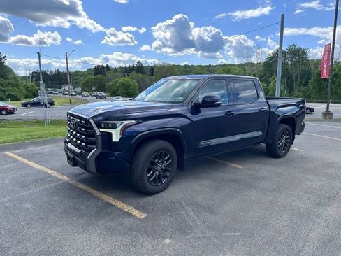 Used 2023 Toyota Tundra Platinum AWD/4WD image 7