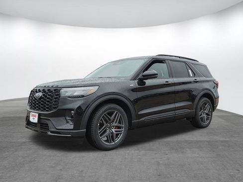 New 2026 Ford Explorer ST-Line w/ ST-Line Street Pack RWD image 4