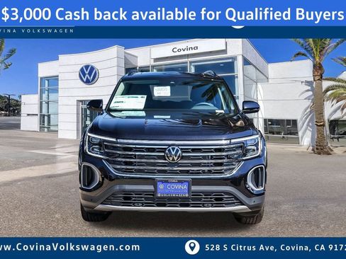 New 2026 Volkswagen Atlas SE image 2