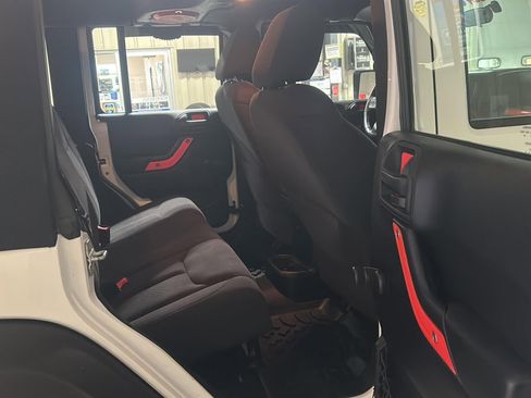 Used 2014 Jeep Wrangler Unlimited Sport w/ Max Tow Package image 12