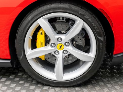 Used 2019 Ferrari Portofino image 51